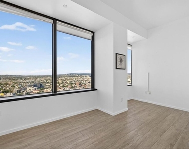 1100 Wilshire Boulevard - Photo Thumbnail 8
