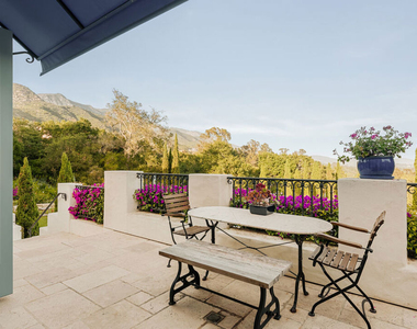 848 Picacho Lane - Photo Thumbnail 16