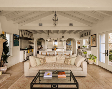 848 Picacho Lane - Photo Thumbnail 14