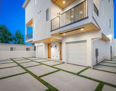 5248 Auckland Avenue - Photo Thumbnail 16