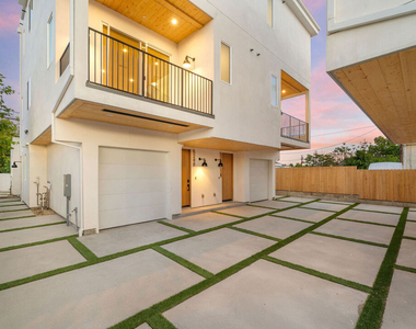 5248 Auckland Avenue - Photo Thumbnail 15