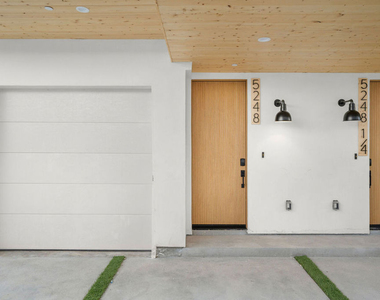 5248 Auckland Avenue - Photo Thumbnail 13