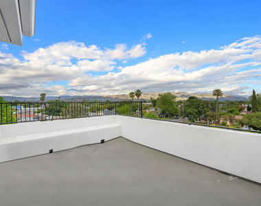 5248 Auckland Avenue - Photo Thumbnail 18