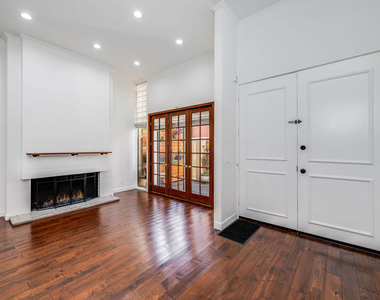 9507 W Olympic Boulevard - Photo Thumbnail 1