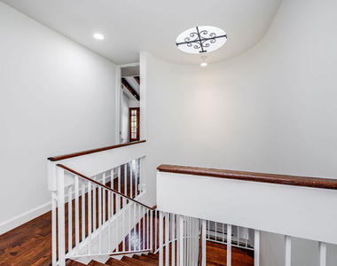 9507 W Olympic Boulevard - Photo Thumbnail 16