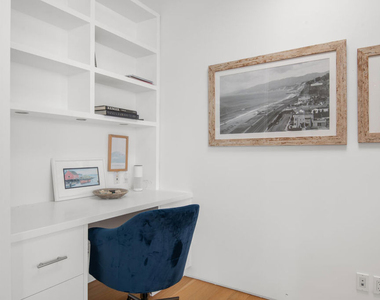 24554 Malibu Road - Photo Thumbnail 10