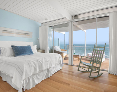 24554 Malibu Road - Photo Thumbnail 11