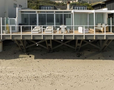 24554 Malibu Road - Photo Thumbnail 28