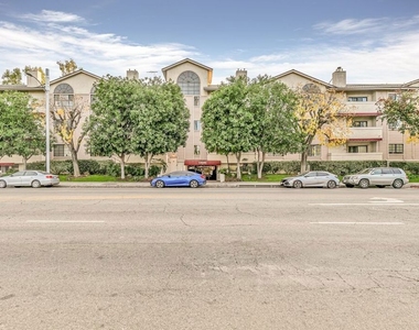 14050 Magnolia Boulevard - Photo Thumbnail 40