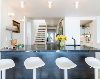31034 Broad Beach Road - Photo Thumbnail 2