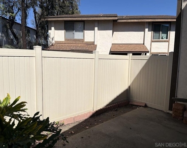 8119 Paradise Valley Ct - Photo Thumbnail 22