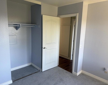 8119 Paradise Valley Ct - Photo Thumbnail 19