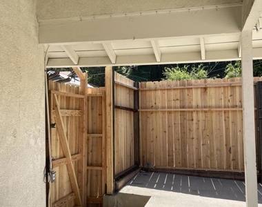 5901 Hanna Avenue - Photo Thumbnail 11