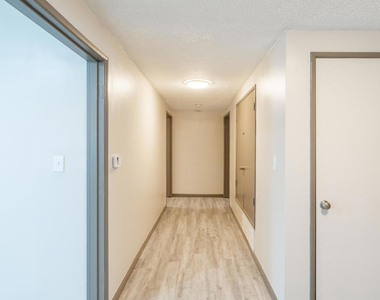 5901 Hanna Avenue - Photo Thumbnail 22