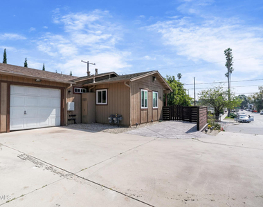 111 Everett Street - Photo Thumbnail 11