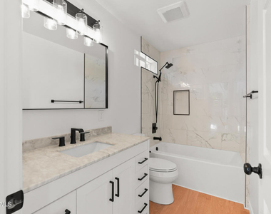 111 Everett Street - Photo Thumbnail 6