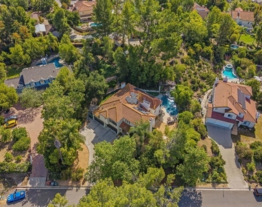 5536 Easterly Road - Photo Thumbnail 47