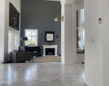 5536 Easterly Road - Photo Thumbnail 9