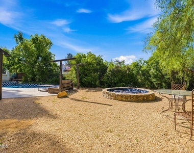 5536 Easterly Road - Photo Thumbnail 44