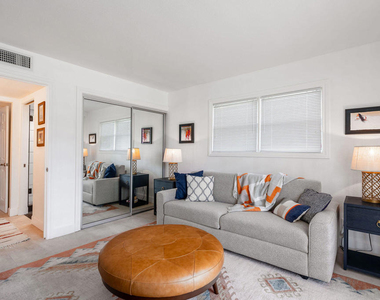 48910 Noline Place - Photo Thumbnail 45