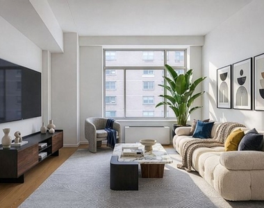 1st Avenue - Photo Thumbnail 1