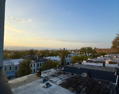 693 Chauncey Street - Photo Thumbnail 16