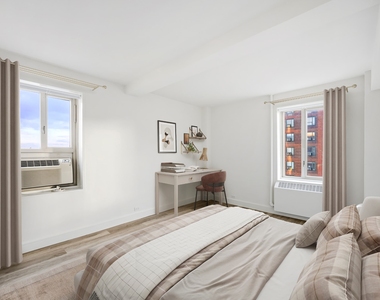 Avenue C - Photo Thumbnail 5