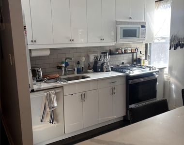 7711 35th Avenue - Photo Thumbnail 8