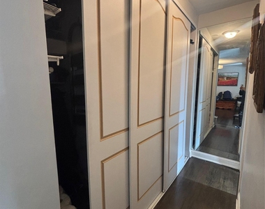7711 35th Avenue - Photo Thumbnail 6