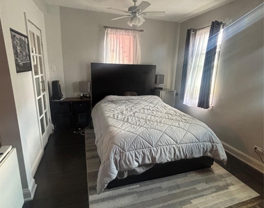7711 35th Avenue - Photo Thumbnail 5