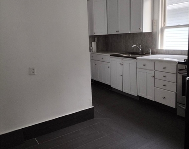 15 Hoffman Avenue - Photo Thumbnail 16