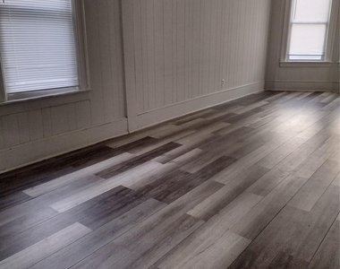 15 Hoffman Avenue - Photo Thumbnail 4