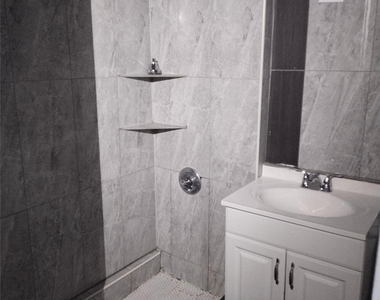 15 Hoffman Avenue - Photo Thumbnail 11
