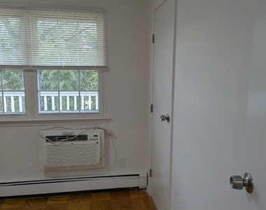 1 Hemlock Drive - Photo Thumbnail 4