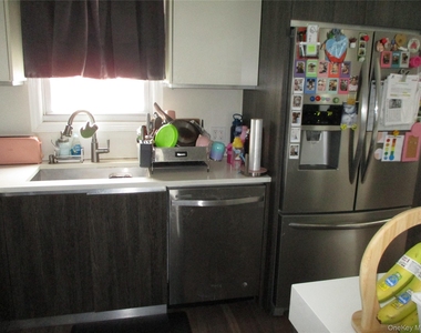 19 Acorn Road - Photo Thumbnail 2