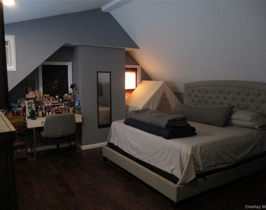 19 Acorn Road - Photo Thumbnail 5