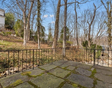 111 Spier Road - Photo Thumbnail 28