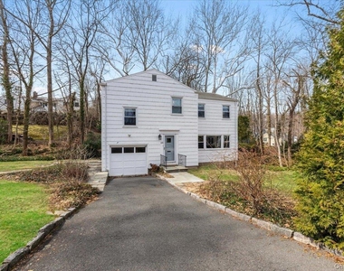 111 Spier Road - Photo Thumbnail 1