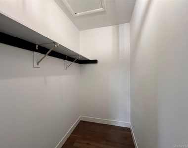 524 Saracino Drive - Photo Thumbnail 18