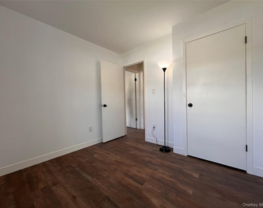524 Saracino Drive - Photo Thumbnail 25