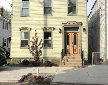 122 N Ferry Street - Photo Thumbnail 15