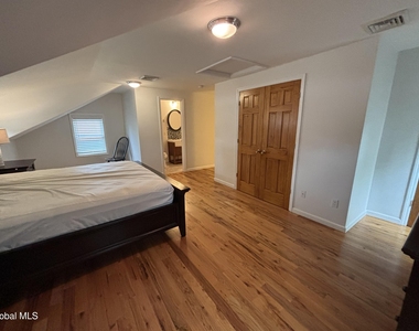 165 Lake Avenue - Photo Thumbnail 18