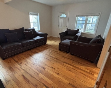 165 Lake Avenue - Photo Thumbnail 7