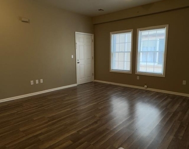 399 North Avenue - Photo Thumbnail 6