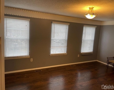 11 Bristol Drive - Photo Thumbnail 8
