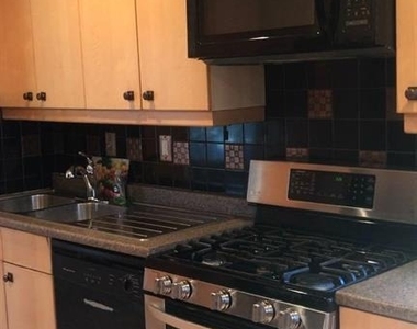 11 Bristol Drive - Photo Thumbnail 7