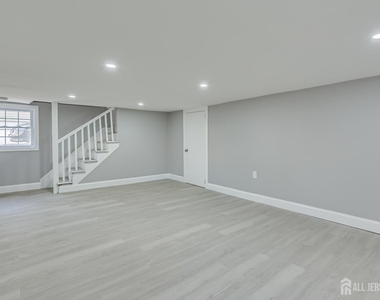 36 2nd Avenue - Photo Thumbnail 21