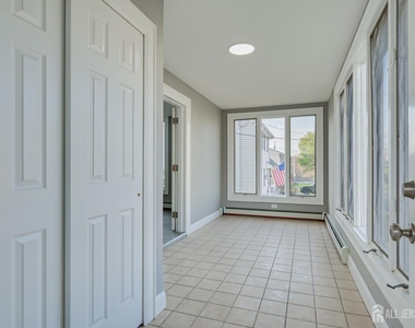 36 2nd Avenue - Photo Thumbnail 7