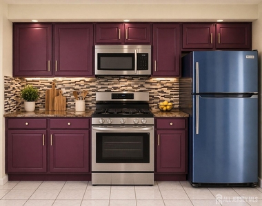 101 Hampshire Drive - Photo Thumbnail 4