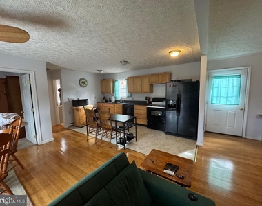 249 Meadow View Drive - Photo Thumbnail 11